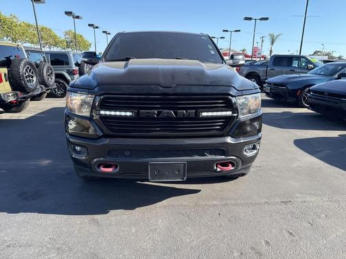 Diamond Black Crystal Pearlcoat 2021 RAM 1500 Big Horn/Lone Star