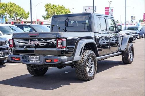 2025 Jeep Gladiator Mojave X