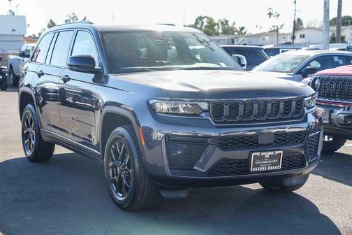 2026 Jeep Grand Cherokee Altitude