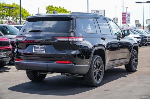 2025 Jeep Grand Cherokee L Altitude