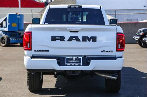 2025 RAM 3500 Laramie Crew Cab 4x4 8' Box