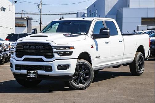 2025 RAM 3500 Laramie Crew Cab 4x4 8' Box