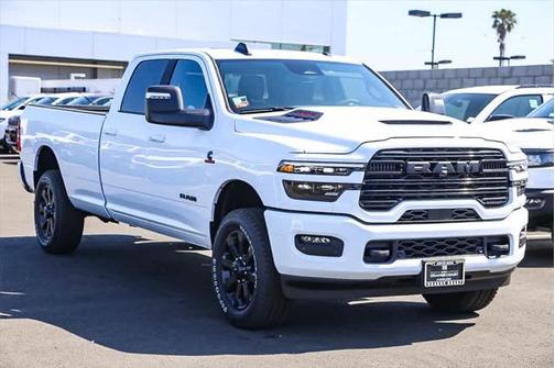 2025 RAM 3500 Laramie Crew Cab 4x4 8' Box