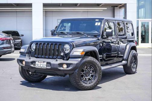 Black Clearcoat 2020 Jeep Wrangler Unlimited Freedom 4x4