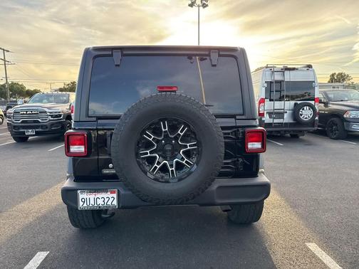 Black Clearcoat 2020 Jeep Wrangler Unlimited Freedom 4x4