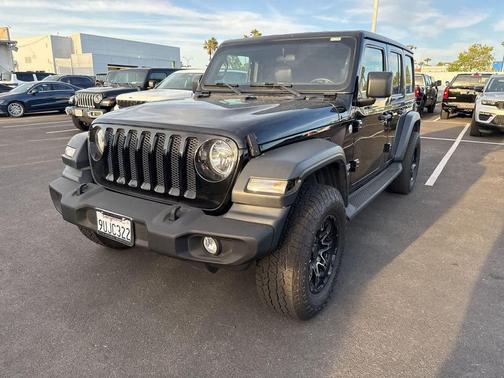 Black Clearcoat 2020 Jeep Wrangler Unlimited Freedom 4x4