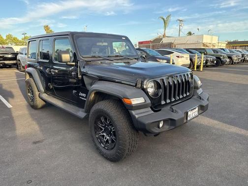 Black Clearcoat 2020 Jeep Wrangler Unlimited Freedom 4x4