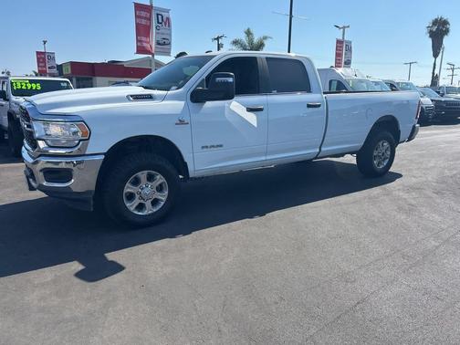 2023 RAM 2500 Big Horn Crew Cab 4x4 8' Box