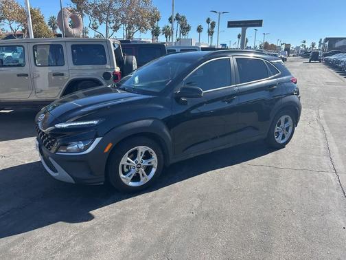 2022 Hyundai KONA SEL