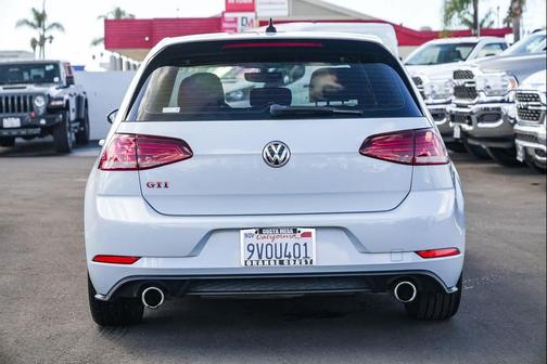 2020 Volkswagen Golf GTI 2.0T SE DSG