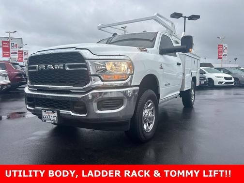 2022 RAM 2500 Tradesman Regular Cab 4x4 8' Box