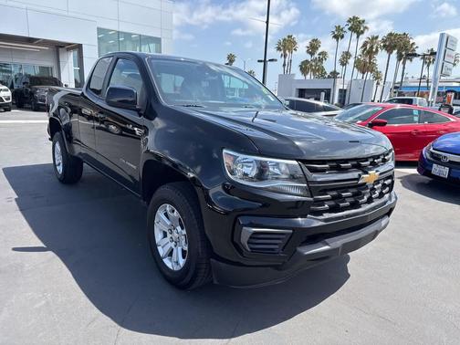 Black 2022 Chevrolet Colorado LT
