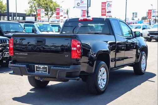 Black 2022 Chevrolet Colorado LT