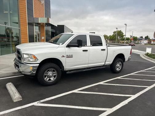 2017 RAM 2500 Tradesman Crew Cab 4x4 6'4' Box
