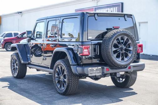 2025 Jeep Wrangler 4xe Base