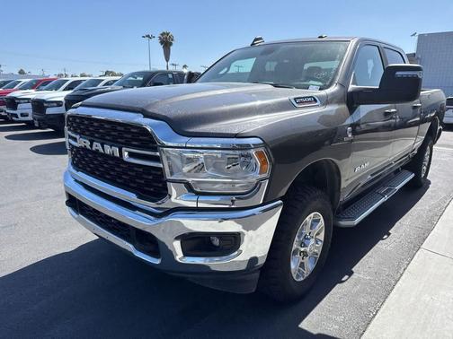 Granite Crystal Metallic Clearcoat 2024 RAM 2500 Big Horn Crew Cab 4x4 6'4' Box