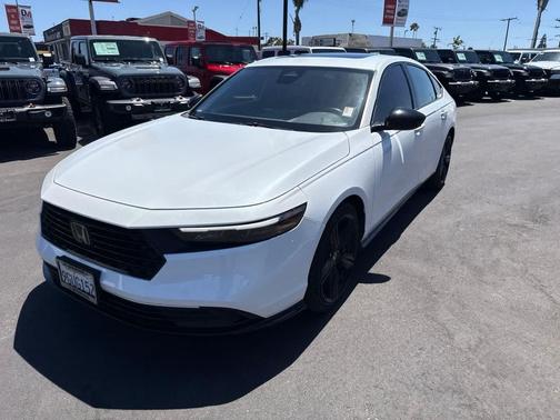 Platinum White Pearl 2023 Honda Accord Hybrid Sport-L