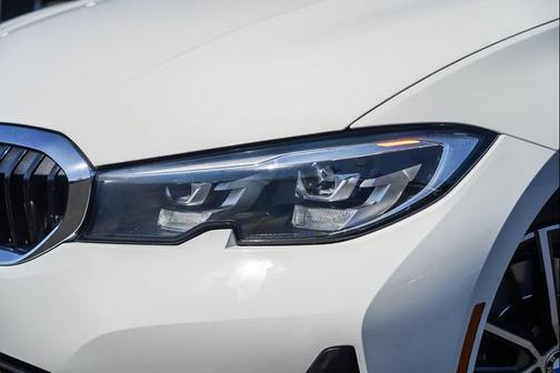2020 BMW 330 330i