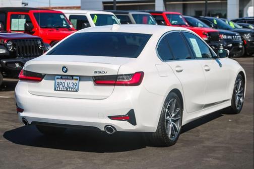 2020 BMW 330 330i