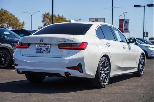 2020 BMW 330 330i
