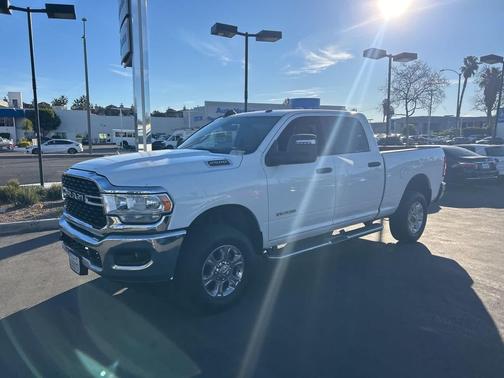 2024 RAM 2500 Big Horn Crew Cab 4x4 6'4' Box