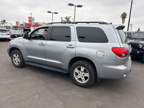 2015 Toyota Sequoia SR5