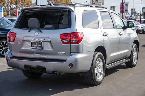 2015 Toyota Sequoia SR5