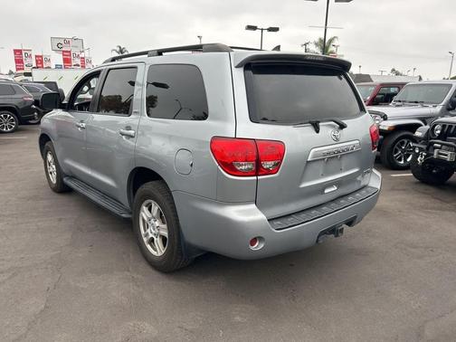 2015 Toyota Sequoia SR5