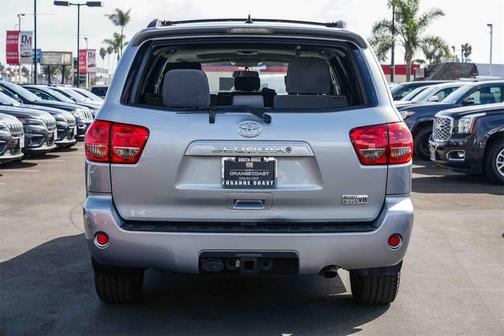 2015 Toyota Sequoia SR5
