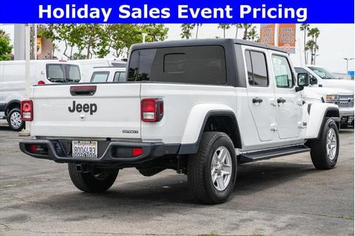 2021 Jeep Gladiator Sport S