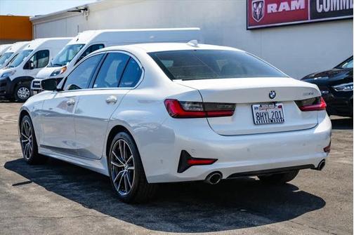 2019 BMW 330 330i