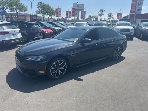 Black Sapphire Metallic 2022 BMW 530e Base