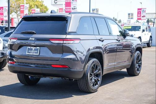 2022 Jeep Grand Cherokee Limited X