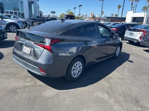 2020 Toyota Prius LE