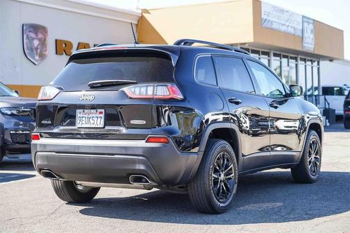 2022 Jeep Cherokee Latitude Lux