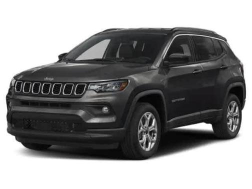 Diamond Black Crystal Pearlcoat 2026 Jeep Compass Latitude