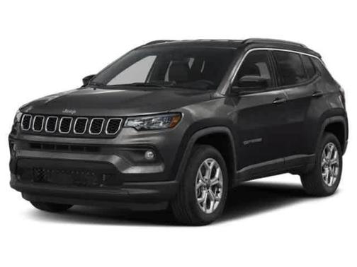 Diamond Black Crystal Pearlcoat 2026 Jeep Compass Latitude