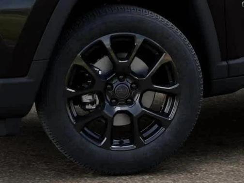 Diamond Black Crystal Pearlcoat 2026 Jeep Compass Latitude