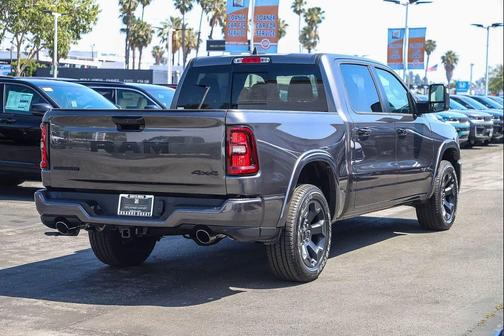 Granite Crystal Metallic Clearcoat 2026 RAM 1500 Big Horn/Lone Star