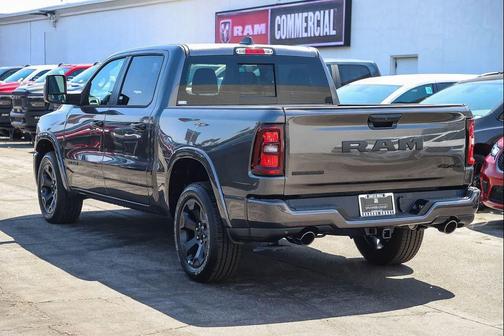 Granite Crystal Metallic Clearcoat 2026 RAM 1500 Big Horn/Lone Star