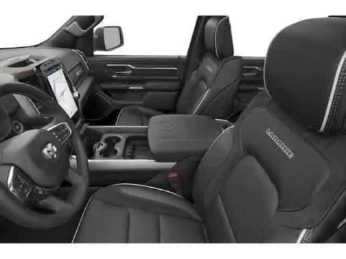 Ivory White Tri-Coat Pearlcoat 2026 RAM 1500 Laramie