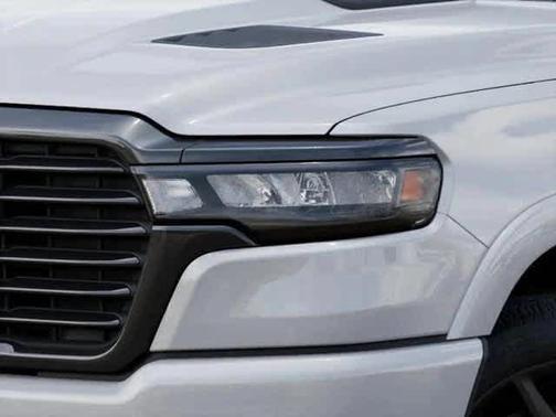 Ivory White Tri-Coat Pearlcoat 2026 RAM 1500 Laramie