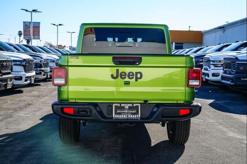 2025 Jeep Gladiator Sport S