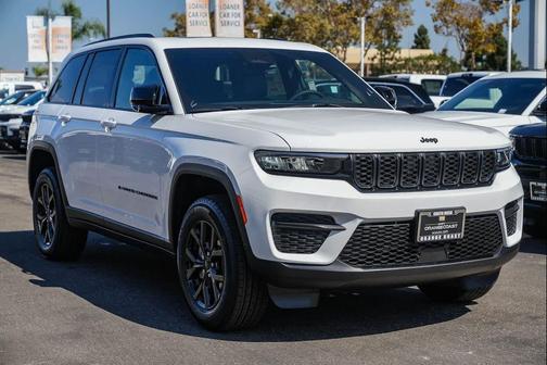2025 Jeep Grand Cherokee Altitude