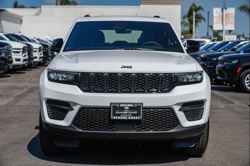 2025 Jeep Grand Cherokee Altitude