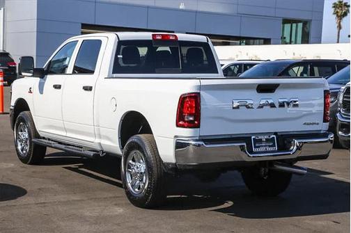 2025 RAM 2500 Tradesman Crew Cab 4x4 6'4' Box