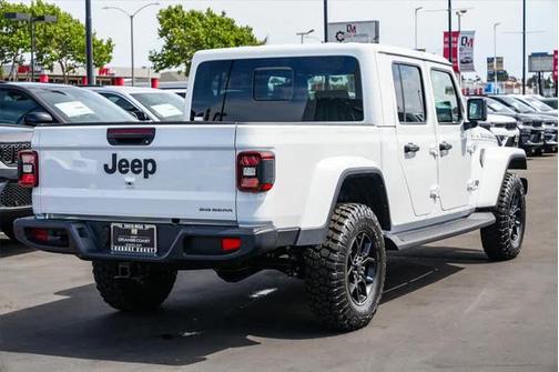 2025 Jeep Gladiator Big Bear