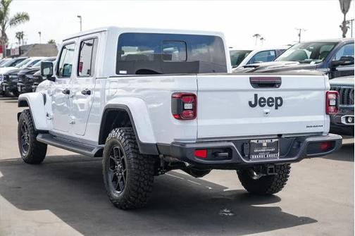 2025 Jeep Gladiator Big Bear