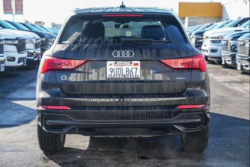 2022 Audi Q3 45 S line Premium