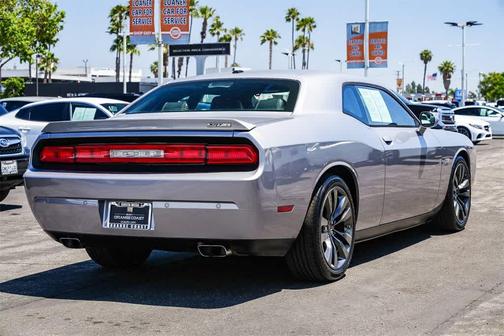 2013 Dodge Challenger SRT8